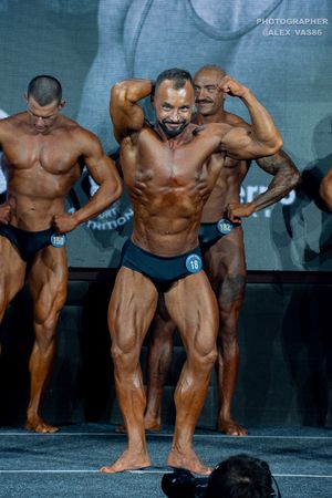 CLASSIC  PHYSIQUE новички